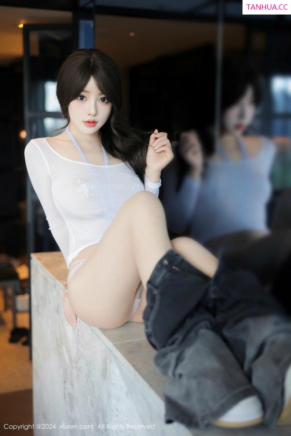   [XiuRen]高清写真图 2024.11.29 No.9524 桃妖夭 美腿丝袜第17张图片